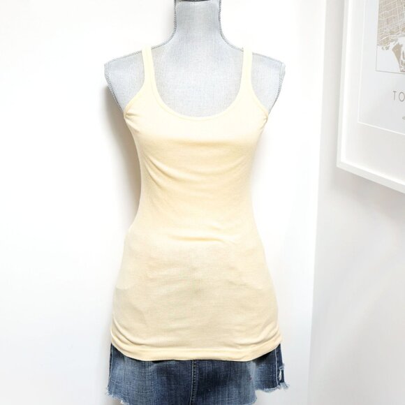 VINCE Butter Yellow Ribbed Knit Longline Tank Top - Picture 2 of 6